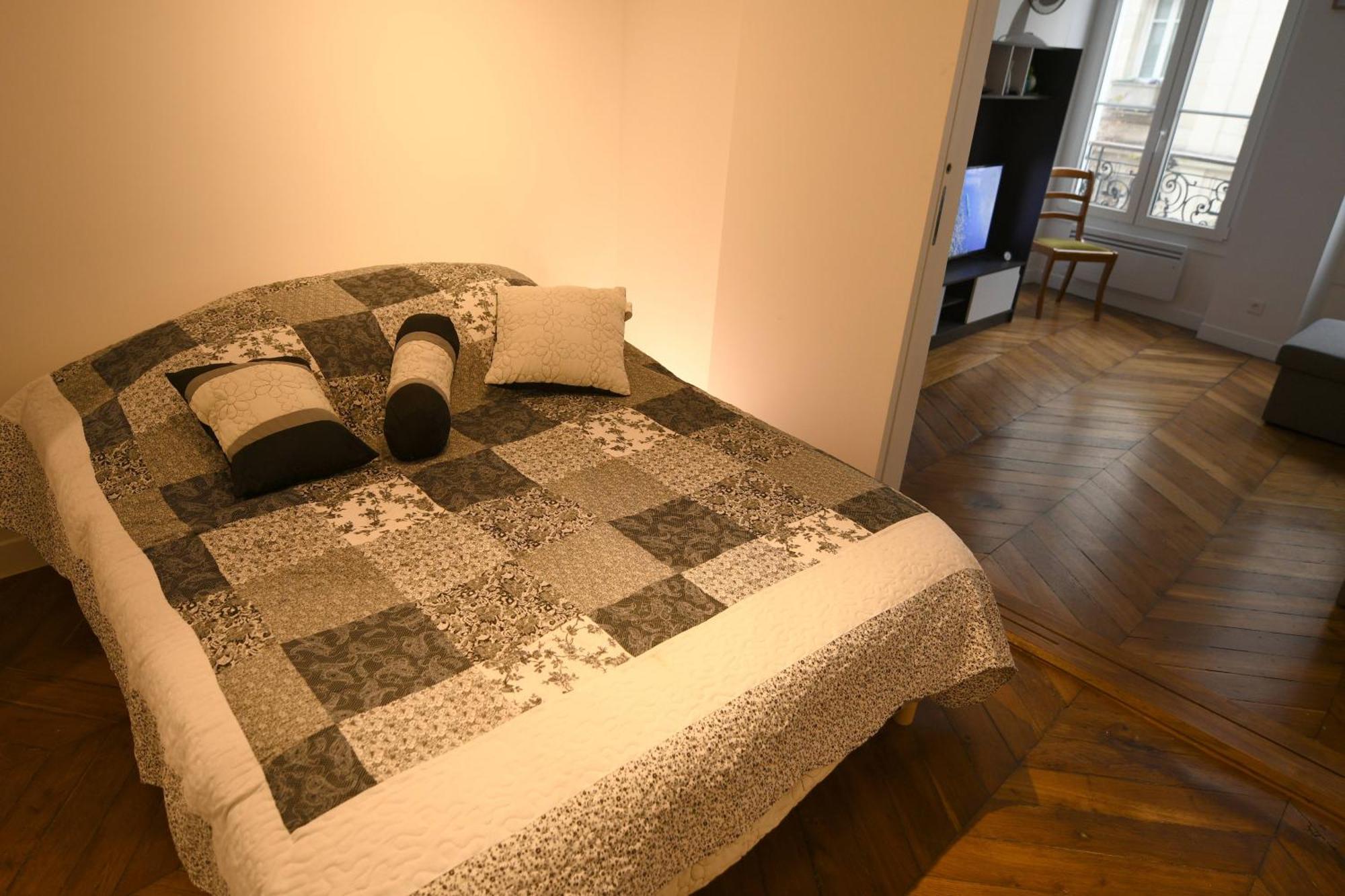 Hotel D'Orleans Paris Gare De L'Est Ngoại thất bức ảnh