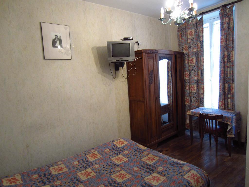 Hotel D'Orleans Paris Gare De L'Est Phòng bức ảnh